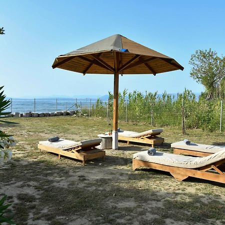Vila Vasilikis Sea House Lefkímmi Exteriér fotografie