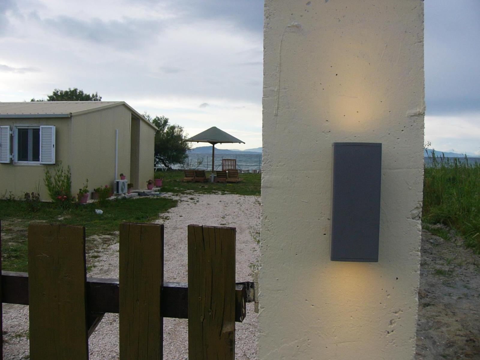 Vila Vasilikis Sea House Lefkímmi Exteriér fotografie
